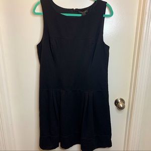 WHITE HOUSE BLACK MARKET Black dress Size 14.